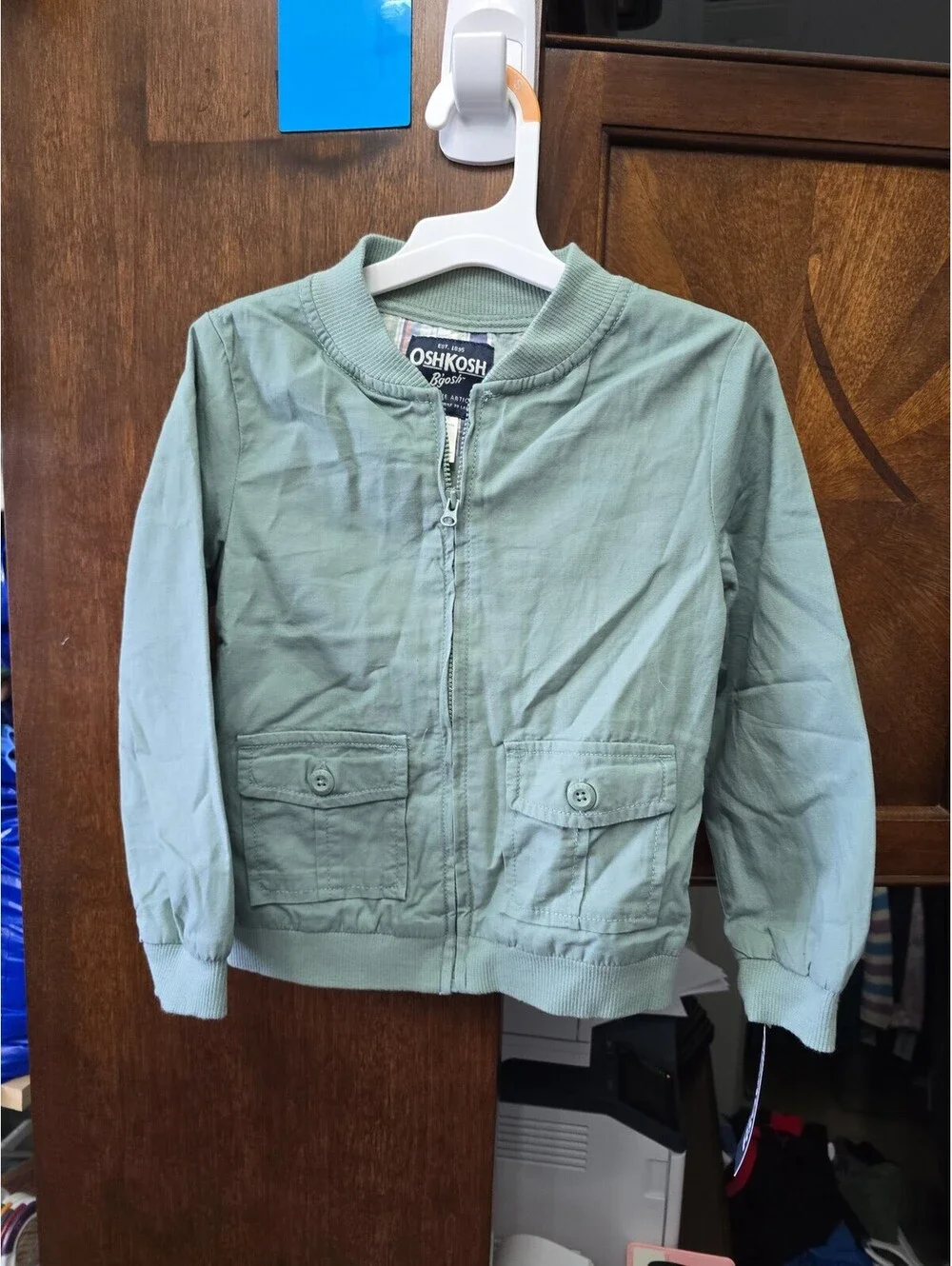 4t brand new jacket from oshkosh, item 33G2